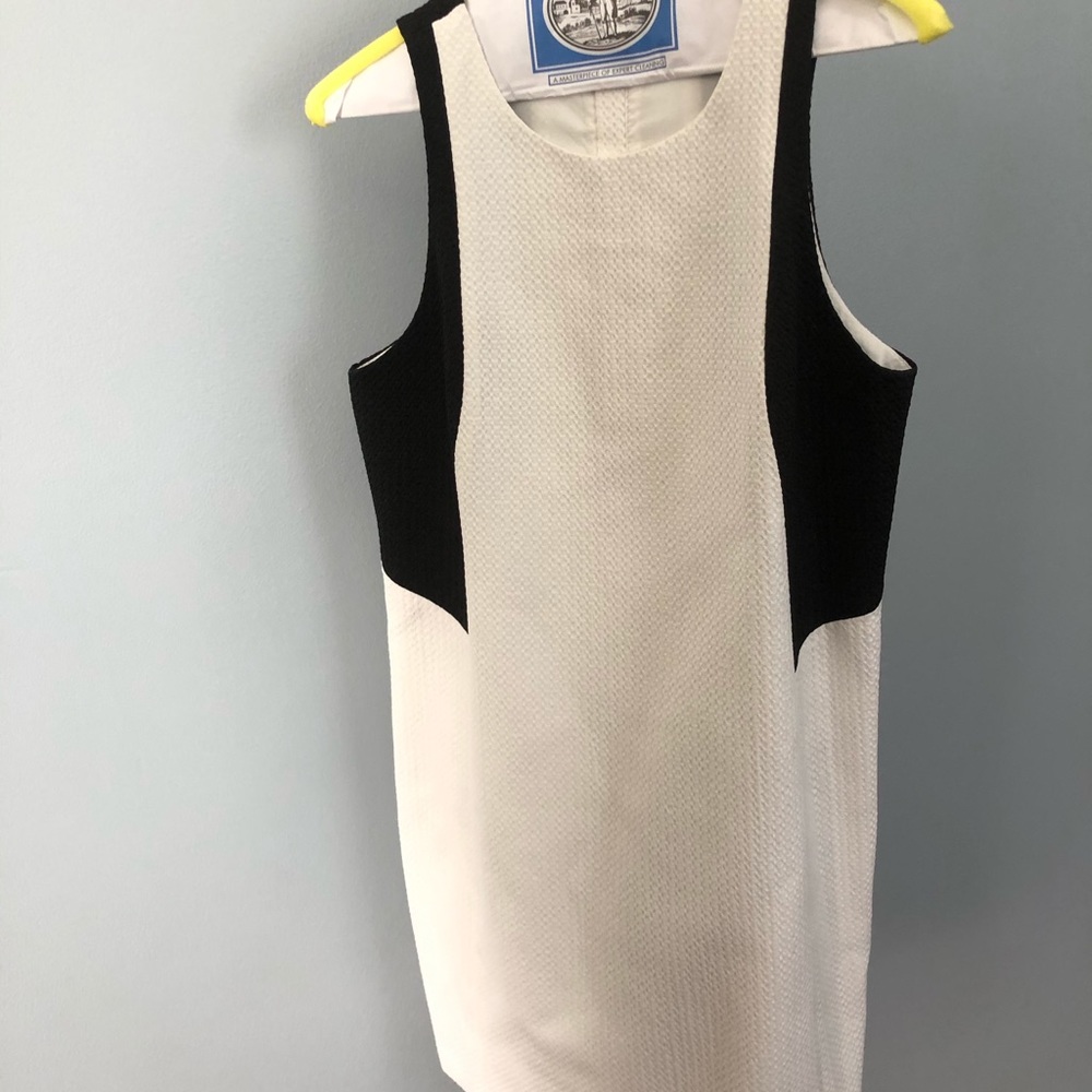 Black & White Club Monaco Sheath Dress 🤍🖤